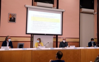 Imatge de la roda de premsa de la consellera de Salut, Alba Vergés, i el d&#039;Educació, Josep Bargalló, durant la roda de premsa sobre escoles sentinella per seguiment de la covid, el 8-9-20