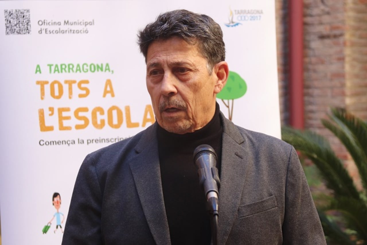 El conseller d&#039;Educació de Tarragona, Manel Castaño, durant la presentació de la nova zonificació escolar de la ciutat  
