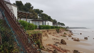 Imatge d&#039;arxiu del efecte d&#039;un temporal a la costa de Tarragona