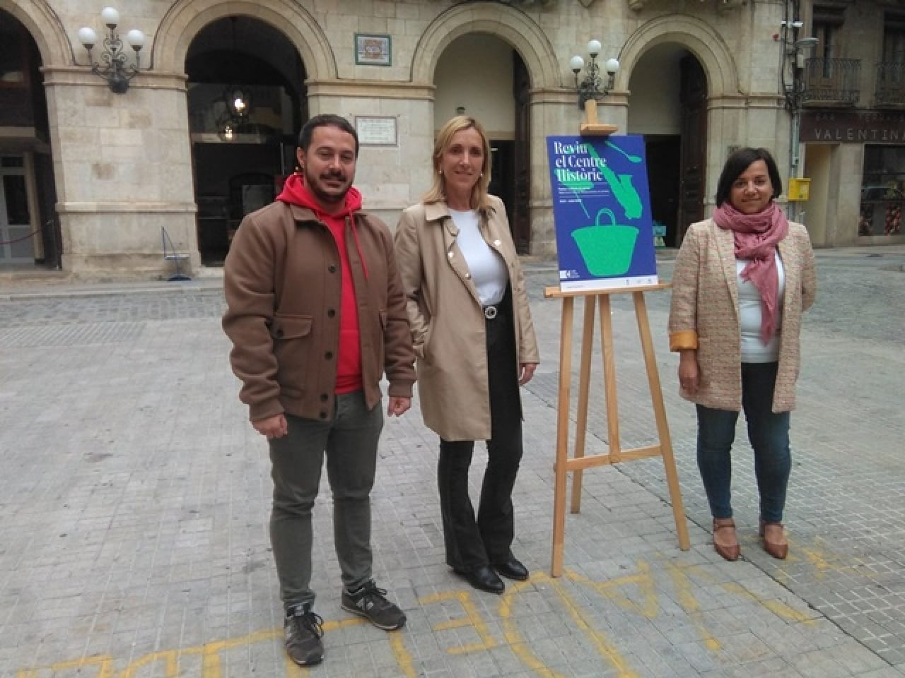 L&#039;alcaldessa de Valls, Dolors Farré, ha presentat el nou cicle acompanyada del regidor de Cultura, Marc Ayala, i de la regidora del Centre Històric, Sònia Roca