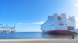 El Port de Tarragona ha rebut per primer vegada un vaixell propulsat per gas natural liquat (GNL)