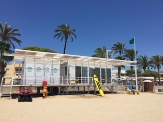 Els tallers s’han programat els mesos de juliol i agost al Centre de Coordinació de socorrisme de la platja Prat d’En Forès–Regueral