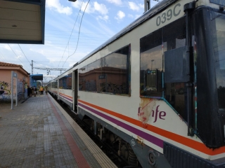 Un dels trens afectats per un incendi a l&#039;estació de Salamó, el 27 de juliol del 2019