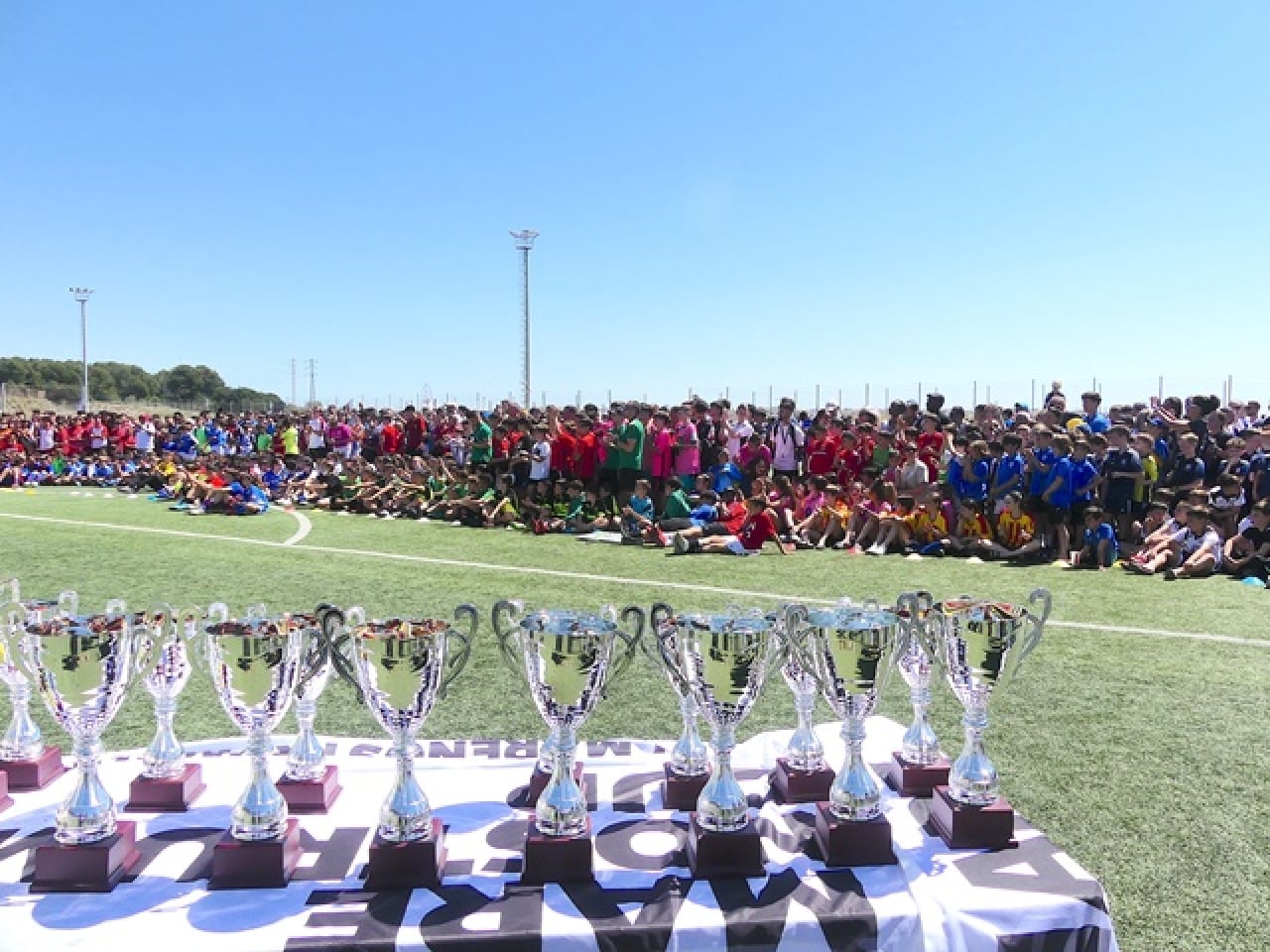 El torneig ha acollit 290 equips de diferents punts de Catalunya, l&#039;Estat i altres països, en les seves modalitats masculina i femenina