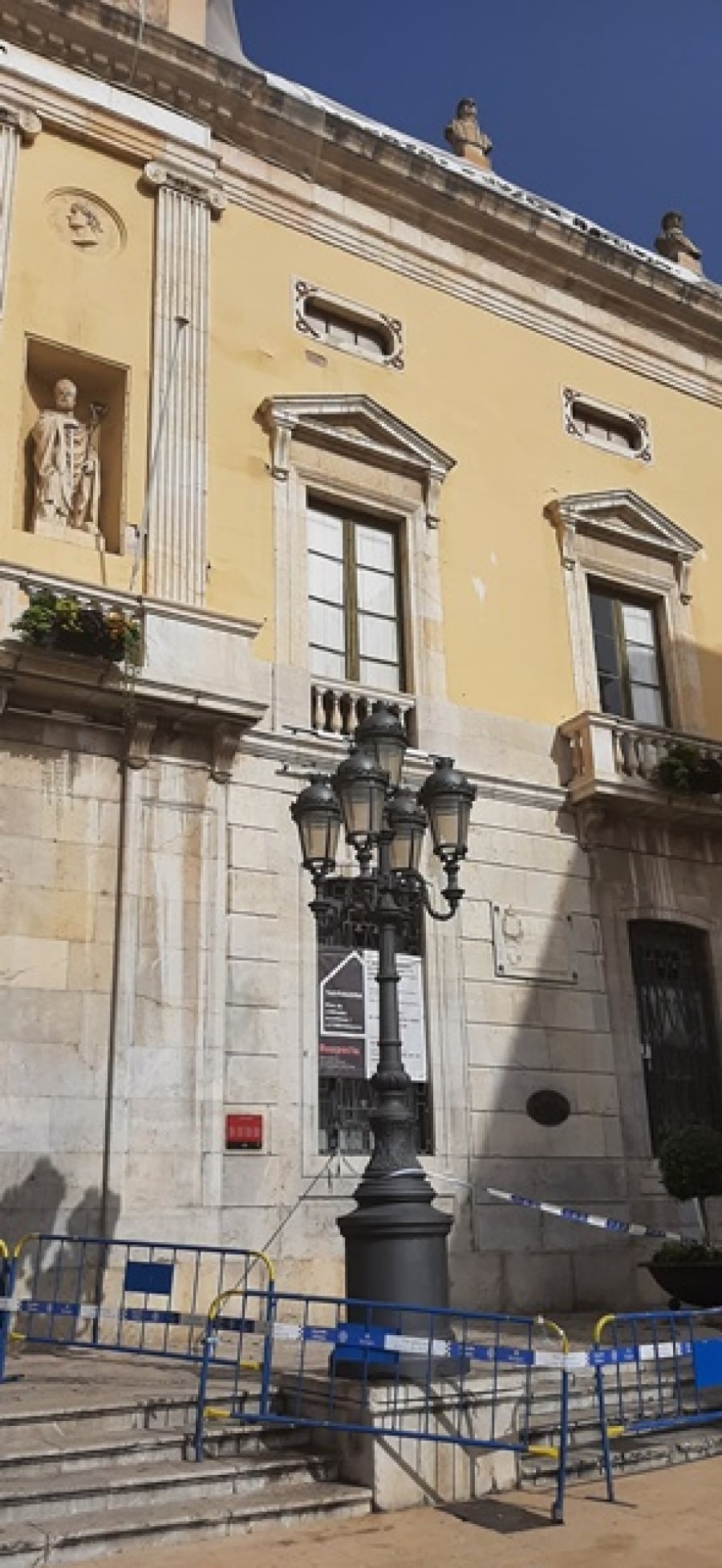 L&#039;Ajuntament de Tarragona iniciarà aquest divendres una intervenció a la façana municipal per evitar despreniments del revestiment