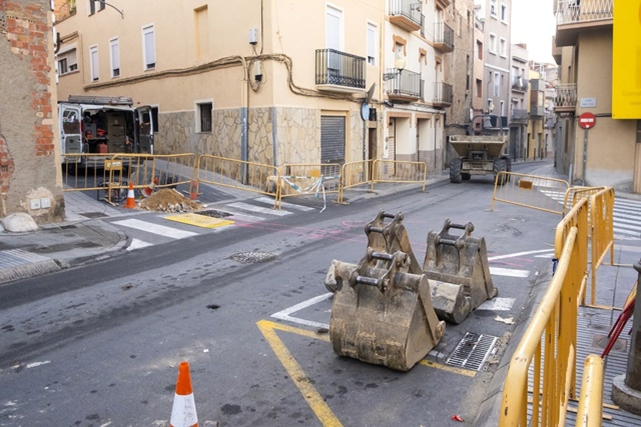 Les obres de reurbanització integral del carrer Sant Pere són una de les inversions més importants que s’emmarquen dintre del Pla d’inversions