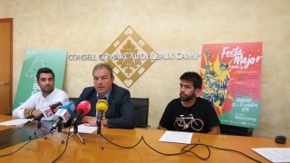 El conseller comarcal Xavi Gallego, el president del Consell Comarcal, Joaquim Calatayud i el conseller comarcal Lluís Escoda (d&#039;esquerra a dreta)