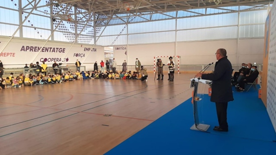 L&#039;alcalde de Reus, Carles Pellicer, a l’acte d’inauguració del nou polilleuger vinculat a l’escola Cèlia Artiga