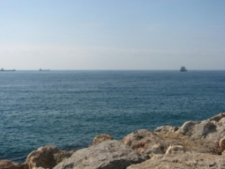 Imatge d&#039;arxiu de vaixells propers al Port de Tarragona