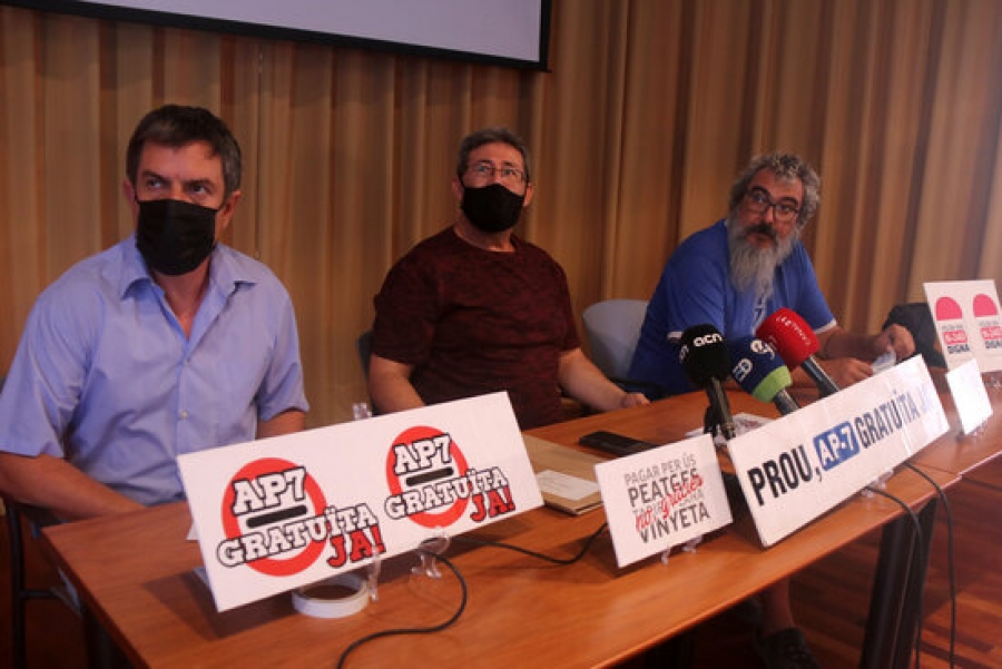 Imatges dels portaveus del moviment veïnal ebrenc per la gratuïtat de l&#039;autopista AP-7. D&#039;esquerra a dreta: Enric Lange, Llorenç Navarro i Àngel Porres