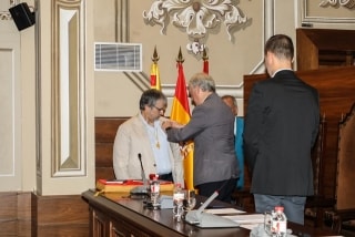 L&#039;alcalde d&#039;Albinyana, Joaquim Nin, recull la credencial com a nou diputat de la Diputació de Tarragona