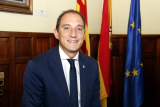 El subdelegat del govern espanyol a Lleida, José Crespín, al seu despatx durant una entrevista amb l&#039;ACN