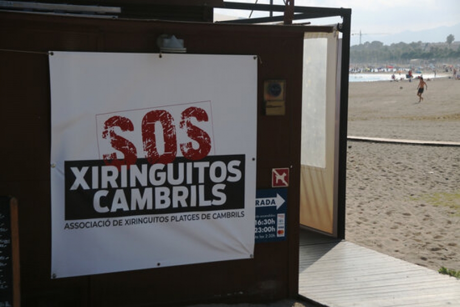 Imatge d&#039;una pancarta de l&#039;Associació Xiringuitos Platges de Cambrils
