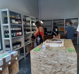 La Bajoca ha obert a Valls una botiga per a les vendes al públic general