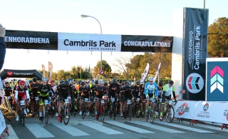 Més de 2500 ciclistes van participar en la Gran Fondo Cambrils Park