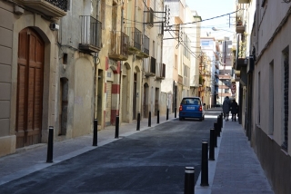 El carrer de la Victòria de Reus s’ha obert al trànsit de vehicles aquesta setmana, una vegada finalitzats els treballs de remodelació del vial