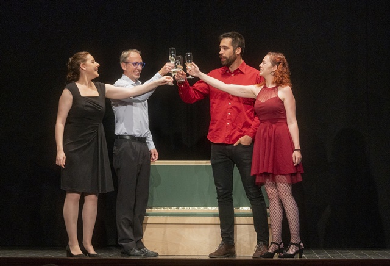 La companyia Absents presentarà la comèdia &#039;Dos més dos&#039;, aquest dissabte, al Teatre Auditori del Morell