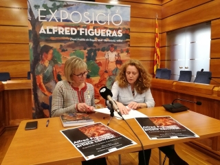 La regidora de cultura, Eva M. Serramià, i la directora del Museu Deu, Nuria Payán, durant la presentació de &#039;El petit museu&#039;