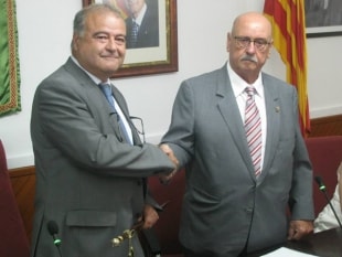 L&#039;alcalde de Creixell, Jordi Llopart, amb el regidor del PSC Virgilio Casino, a la dreta, en una imatge d&#039;arxiu.
