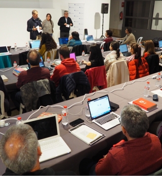 Gairebé 60 viquipedistes van afegir edicions i octets a la Viquipèdia sobre l’ensenyament del català