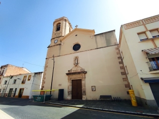 L’Ajuntament de Calafell i l’Arquebisbat de Tarragona han signat un conveni per digitalitzar el fons documental històric de la parròquia de la Santa Creu