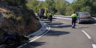 Imatge del sinistre que ha provocat la mort d&#039;un motorista a Sant Jaume de Domenys, l&#039;1 d&#039;agost del 2020