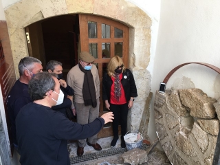 Imatge de la visita a la finalització de les obres del Molí de les Tres Eres