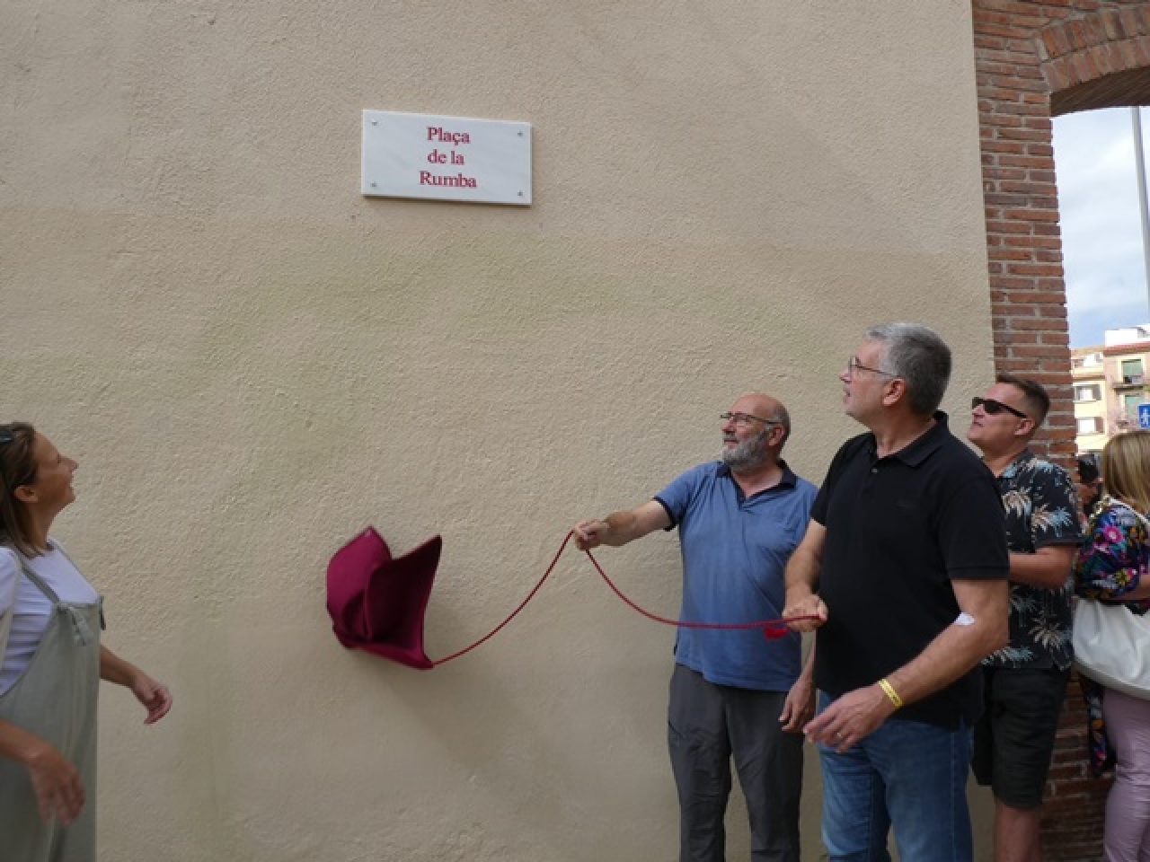 Descoberta de la placa de la nova plaça de la Rumba, a Tarragona