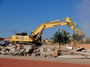 Les obres del nou estadi d&#039;atletisme ja han començat, amb l&#039;enderroc de l&#039;antiga zona de tribuna 