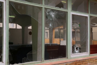 Imatge d&#039;arxiu de les finestres del centre de menors de Torredembarra, destrossades després de l&#039;atac d&#039;aquest dijous a la nit, el 19 de febrer del 2021