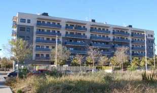 Blocs de pisos propers al parc Francolí.