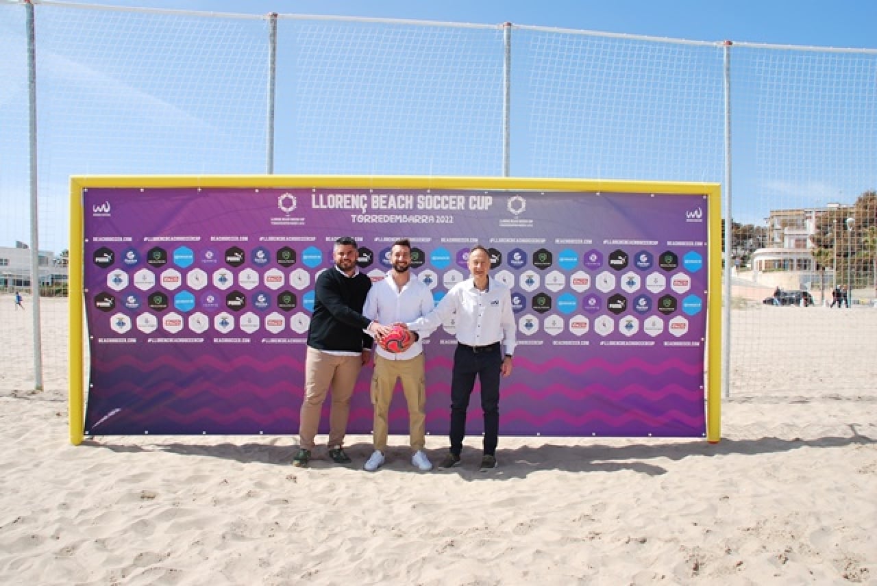 Presentació de la primera edició de la Llorenç Beach Soccer Cup, que se celebrarà aquest cap de setmana la platja de la Paella de Torredembarra