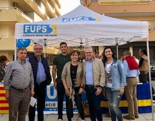 L&#039;estand de FUPS, amb l&#039;alcalde Pere Granados al centre de la imatge, durant la passada Diada de Sant Jordi, a Salou