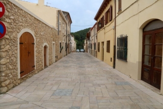 Imatge d&#039;un carrer del nucli de Castellet, a Castellet i la Gornal
