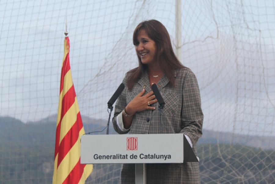 Imatge de la presidenta del Parlament, Laura Borràs, durant el discurs de l&#039;acte institucional de la Diada al Camp de Tarragona, des de Marçà