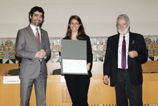 Carlota Odena, al centre, després d&#039;haver rebut el Premi Sant Jordi 2019 de la Societat Catalana de Química
