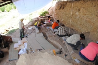 L&#039;equip d&#039;excavació treballant al Molí de Salt (Vimbodí i Poblet)
