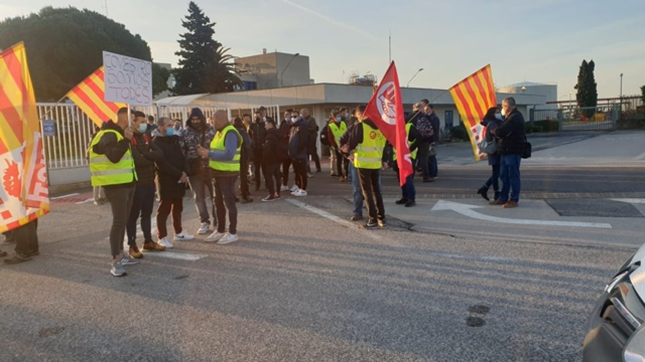 Concentració dels treballadors de Covestro a Tarragona