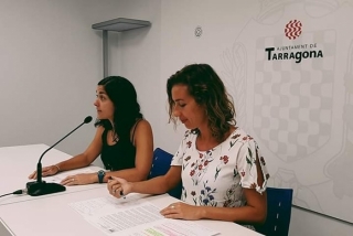 Les conselleres de la CUP de Tarragona Eva Miguel i Laia Estrada