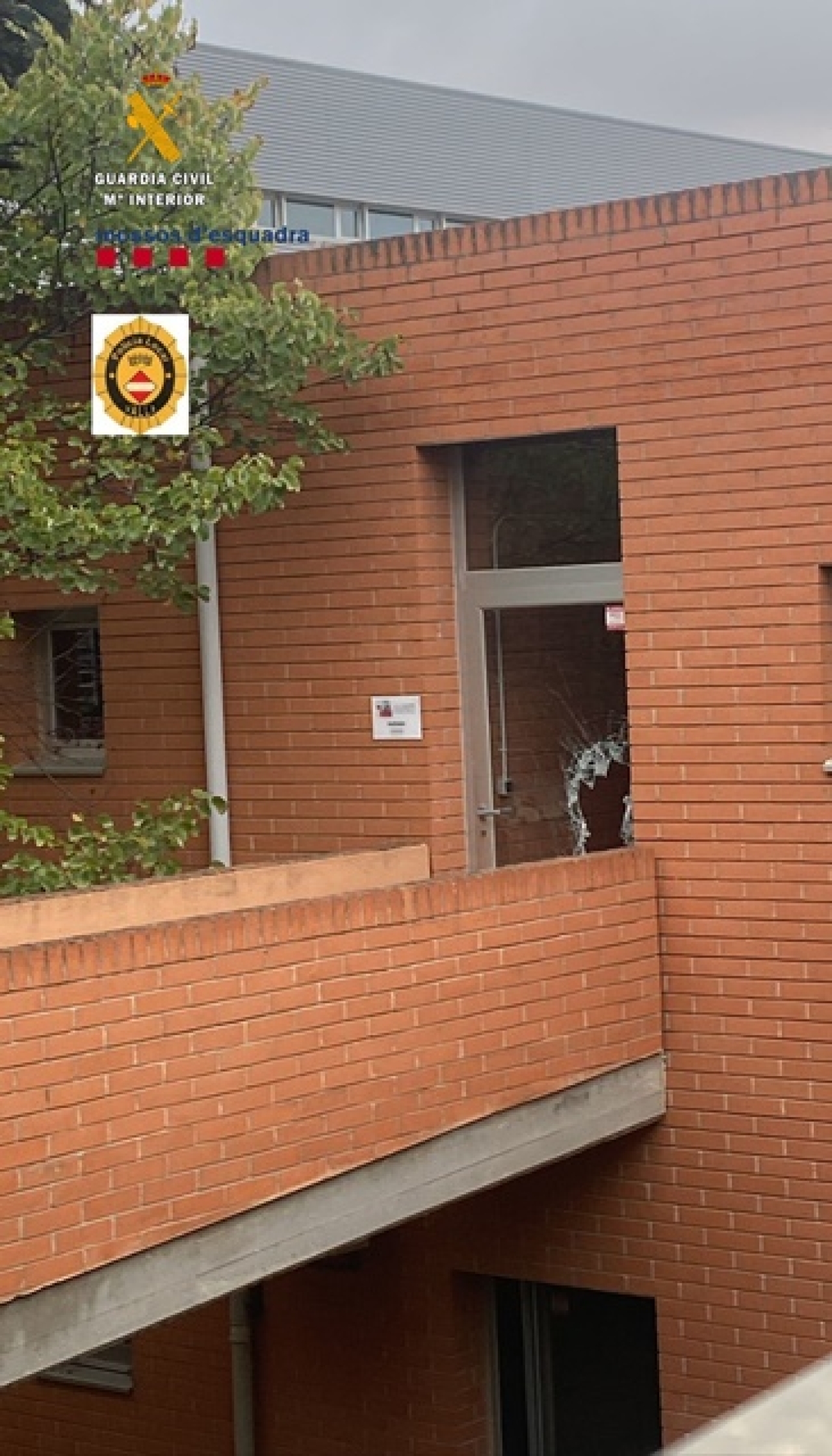 Porta forçada a l&#039;Institut Narcís Oller de Valls en l&#039;intent de robatori per part de tres alumnes del centre educatiu