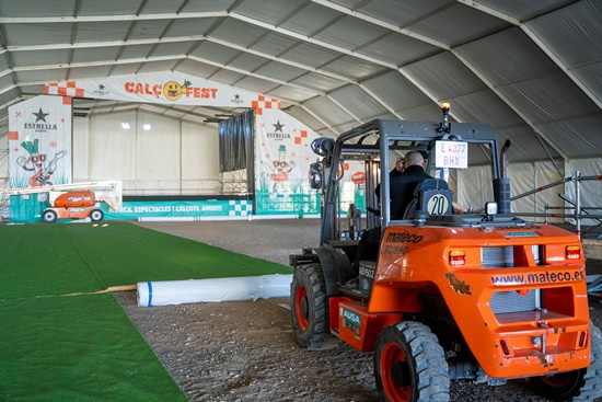 carpa Calcofest muntatge