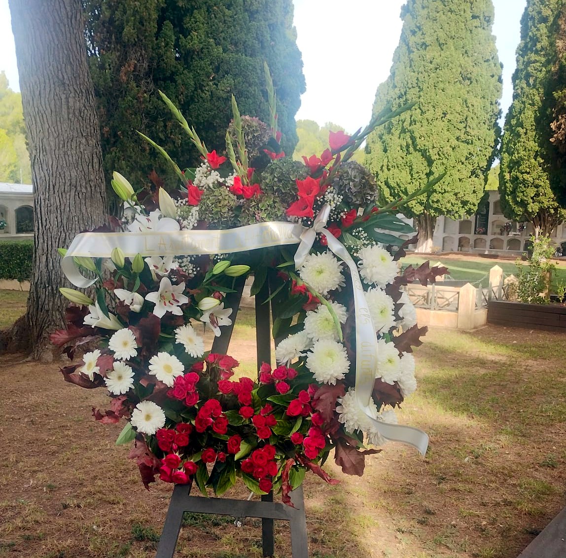 corona de flors cementiri altafulla